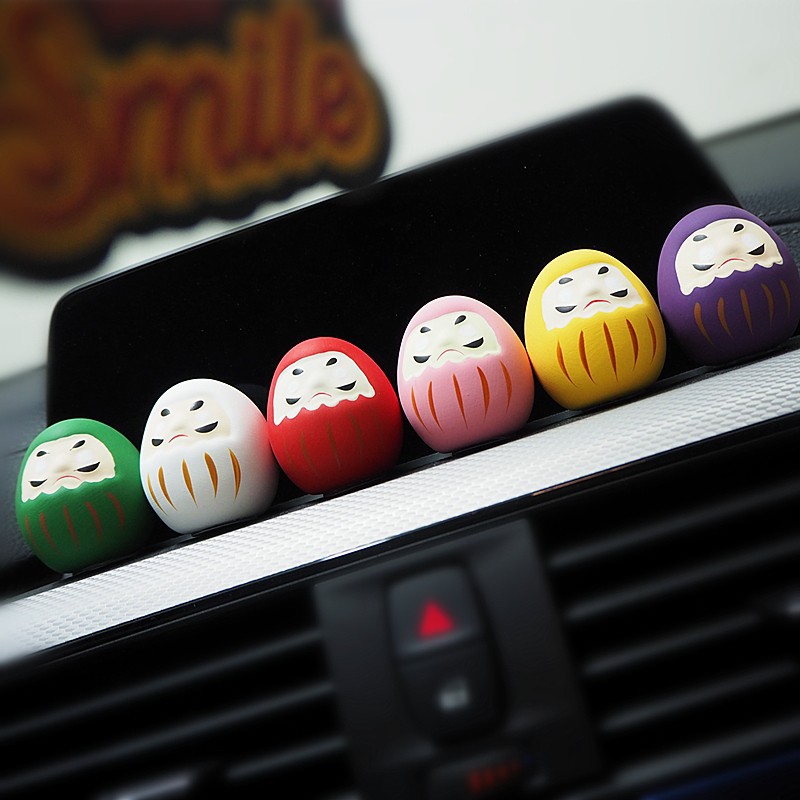 絵画ダルマ ハードカバー 日本の浅草の祝福と願いの小さなダルマの装飾品 車のインテリアのマスコット