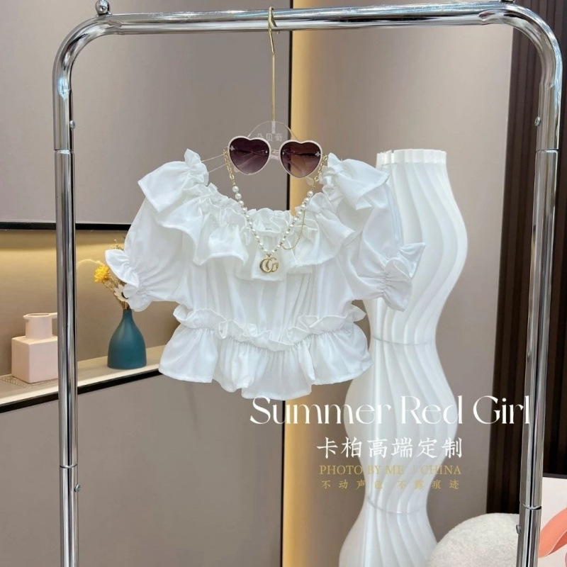 화이트 원숄더 러플 반소매