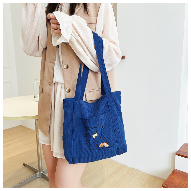 Women's All Seasons Corduroy Solid Color Basic Square Zipper Shoulder Bag display picture 2