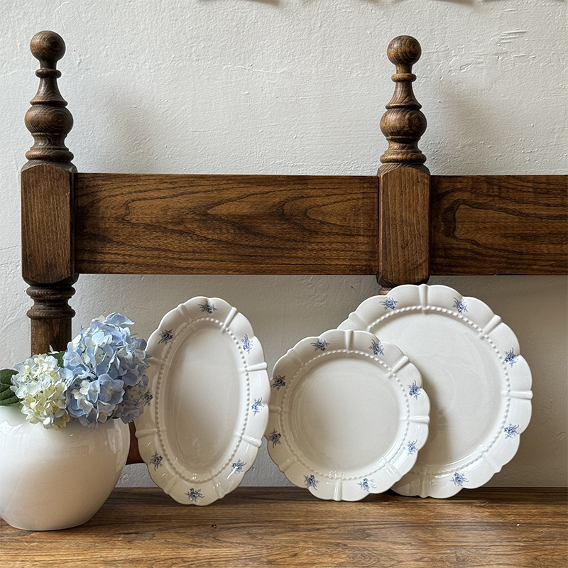 French Retro Blue Rose Ceramic Plate with Petal Edge, Ceramic Plate, Dessert Plate, Oval Plate, Dinner Plate, Home Restaurant Presentation Plate