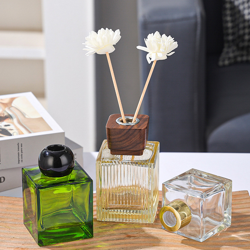 Botella de fragancia cuadrada vertical botella de perfume decoración para el hogar decoración botella de fragancia de vidrio botella de fragancia