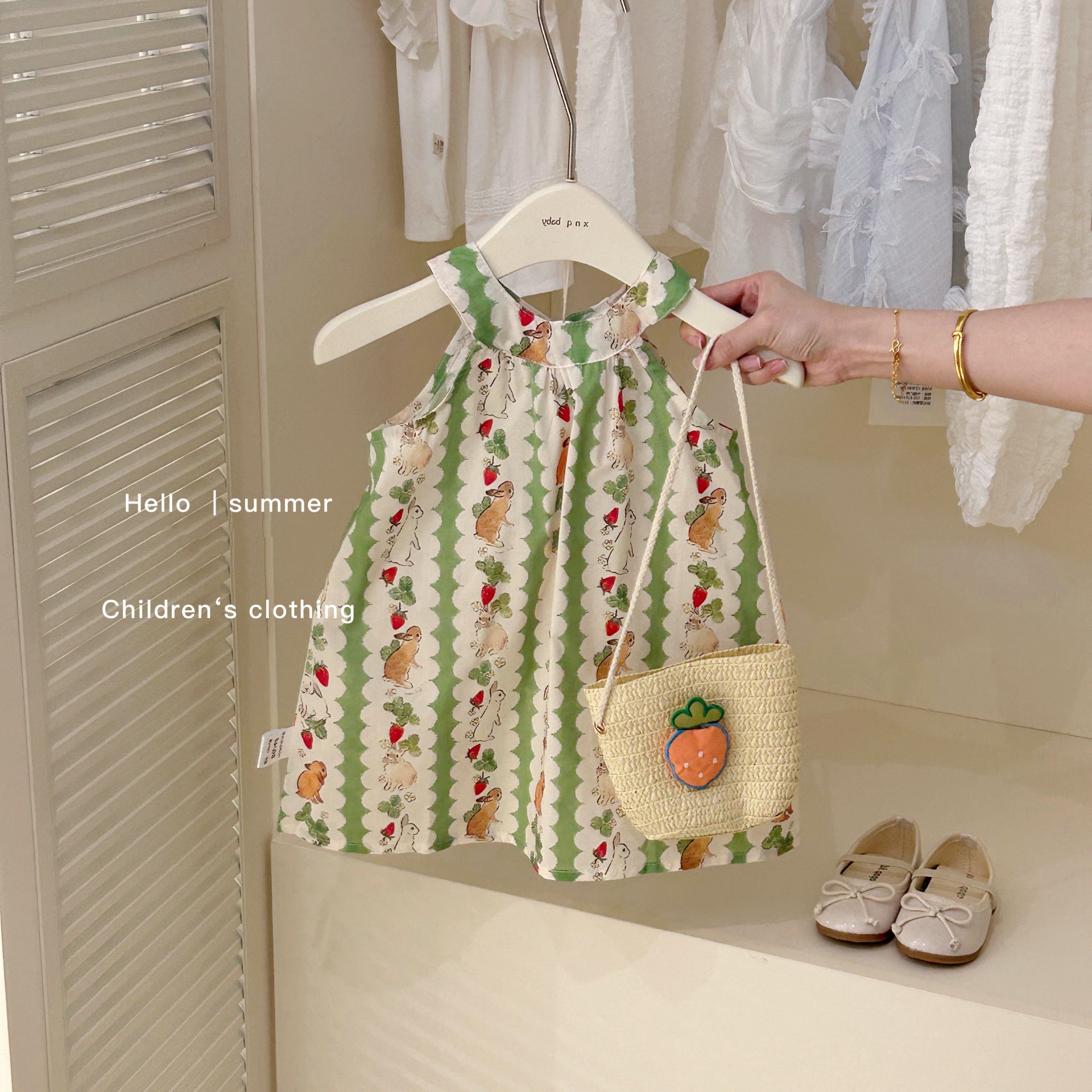 Vestido de chaleco de verano para niñas 2024 nuevo vestido de princesa de estilo occidental falda rosa de bebé femenino vestido de niños versión coreana