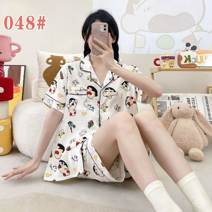 Venta al por mayor transfronteriza de punto caliente verano pantalones cortos de manga corta pijamas rebeca de mujer solapa linda nube de dibujos animados algodón servicio a domicilio