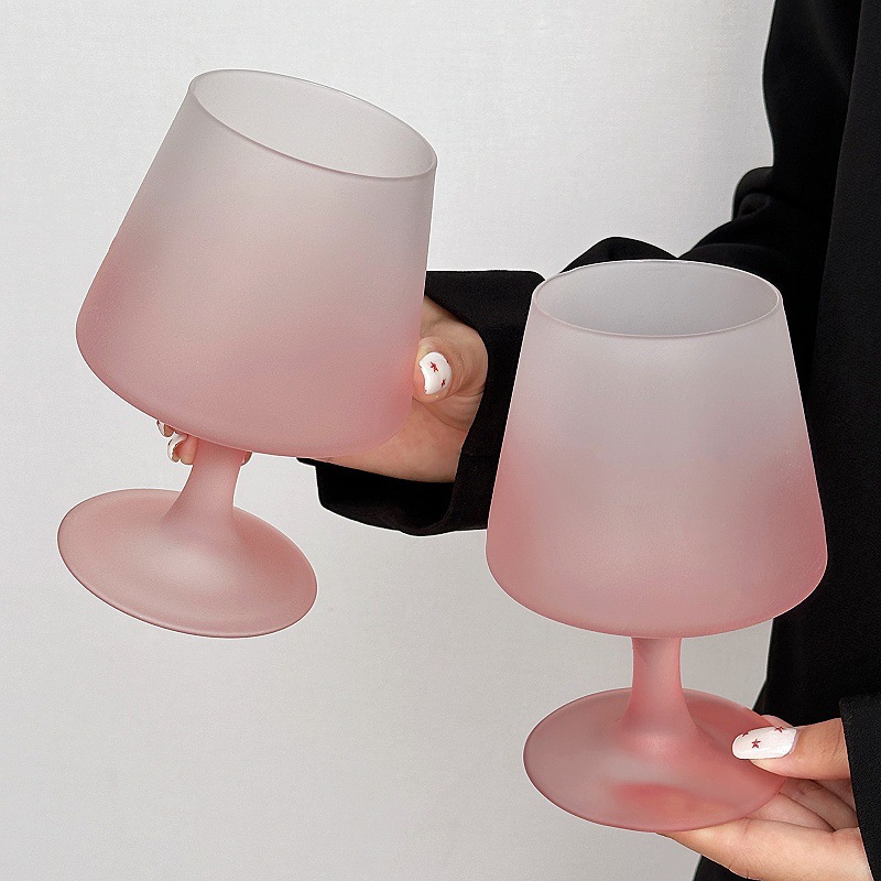 Taza de polvo gradiente francesa, copa de vidrio de alto valor de estilo ins, sensación de atmósfera, copa de champán, copa de vino, copa de bebida