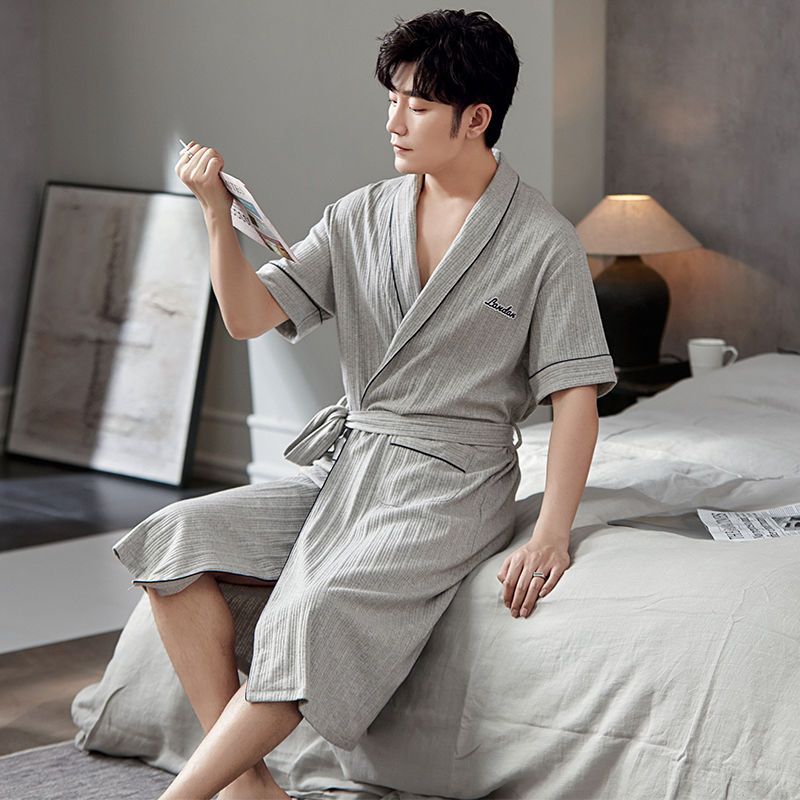 Verano de los hombres de algodón de manga corta delgada de estilo japonés de media longitud de los hombres más tamaño Albornoz pijamas de verano