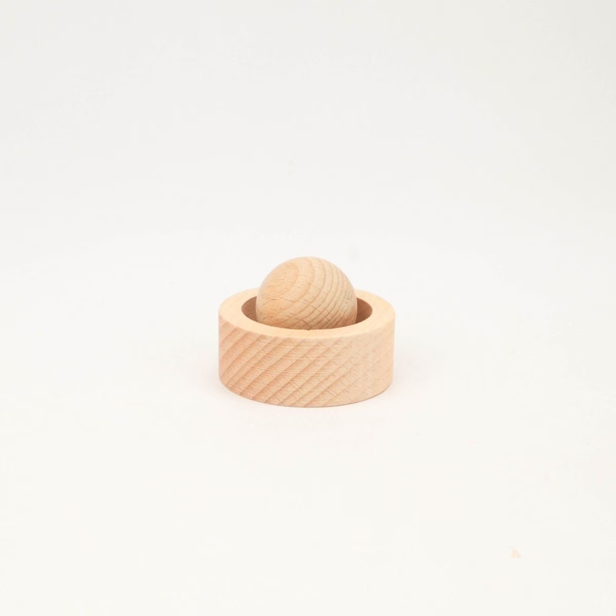 (Bross-Border Dropshipping) Fragrant Wood Aromatherapy Ornaments Essential Oil Car Room Car Special Black Walnut Aromatherapy Wooden Balls