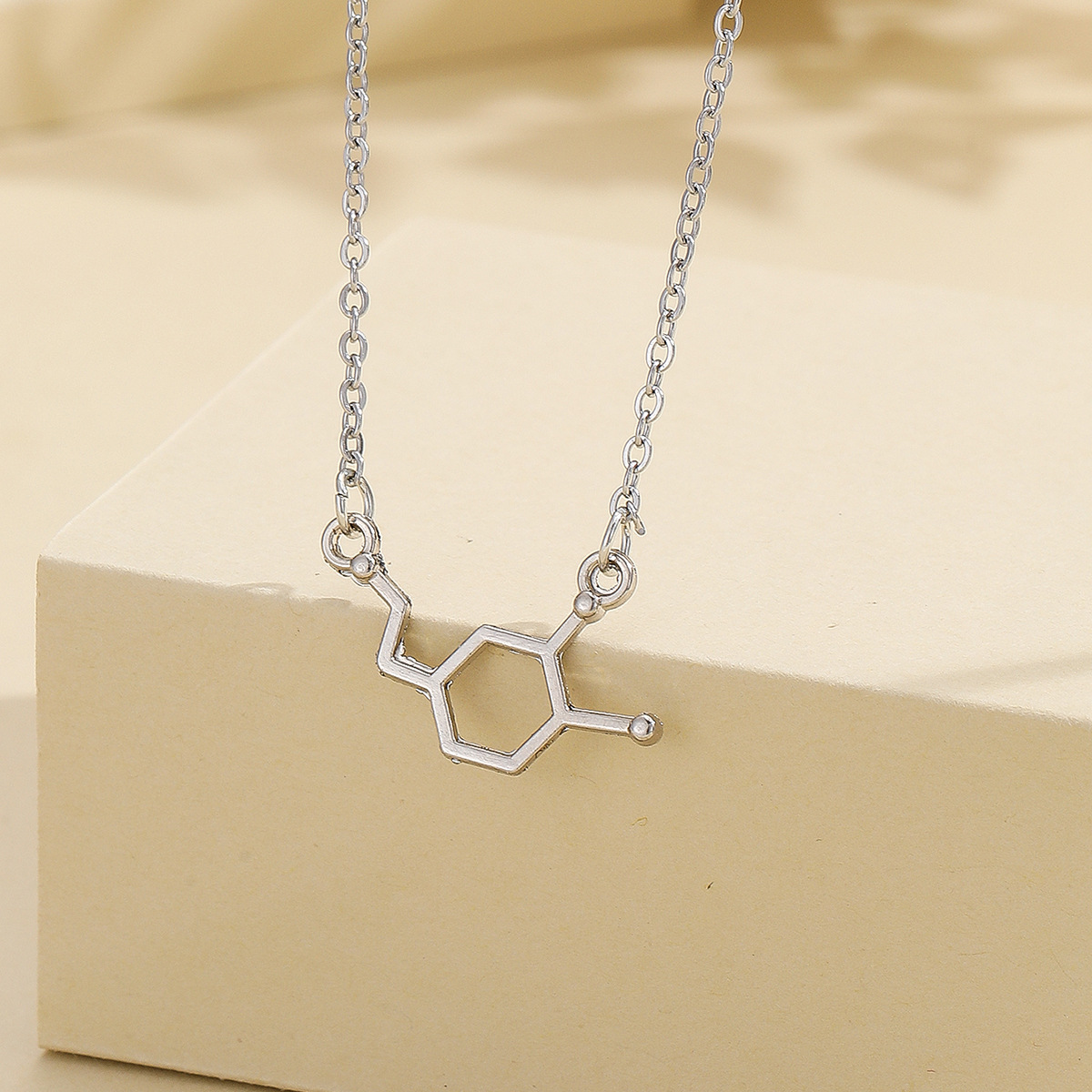 European and American Style Fashion S925 Sterling Silver Dopamine Necklace for Women, Unique Street Style Trendy Item, Irregular Jewelry Pendant