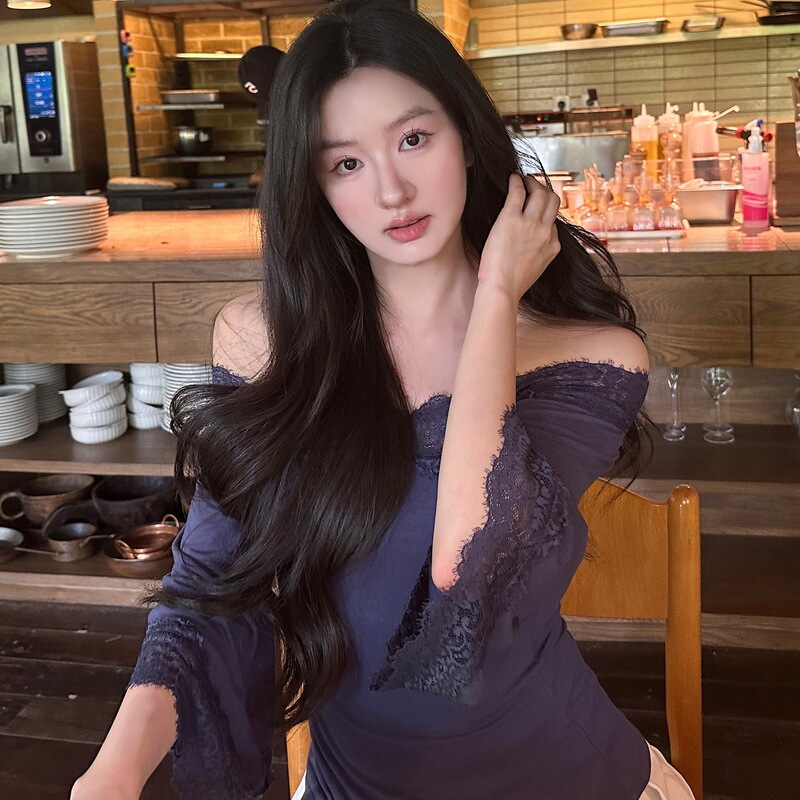 260g Rayon Soft Paper Lace Design One-Shoulder T-Shirt Women's Slim and Comfortable Top White Coffee Color