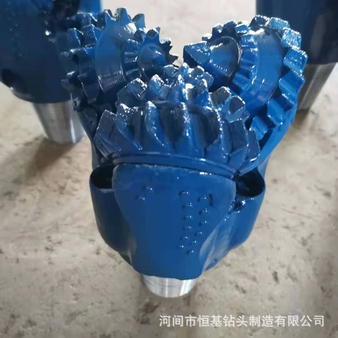 恒基大齿型钢齿90-660mm三牙轮钻头对于泥沙层钻井