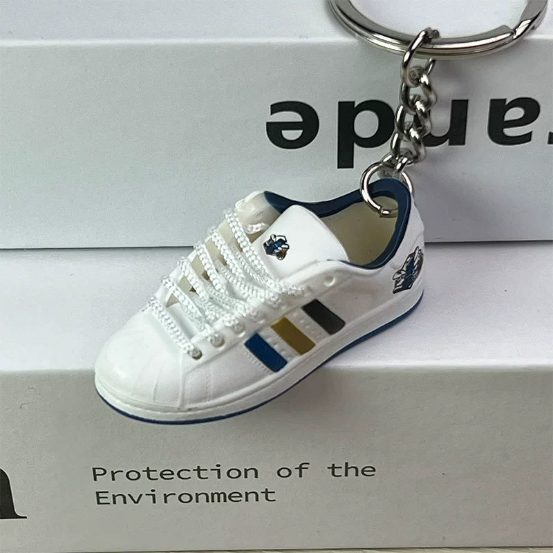Adidas, брелок, подарок на день рождения