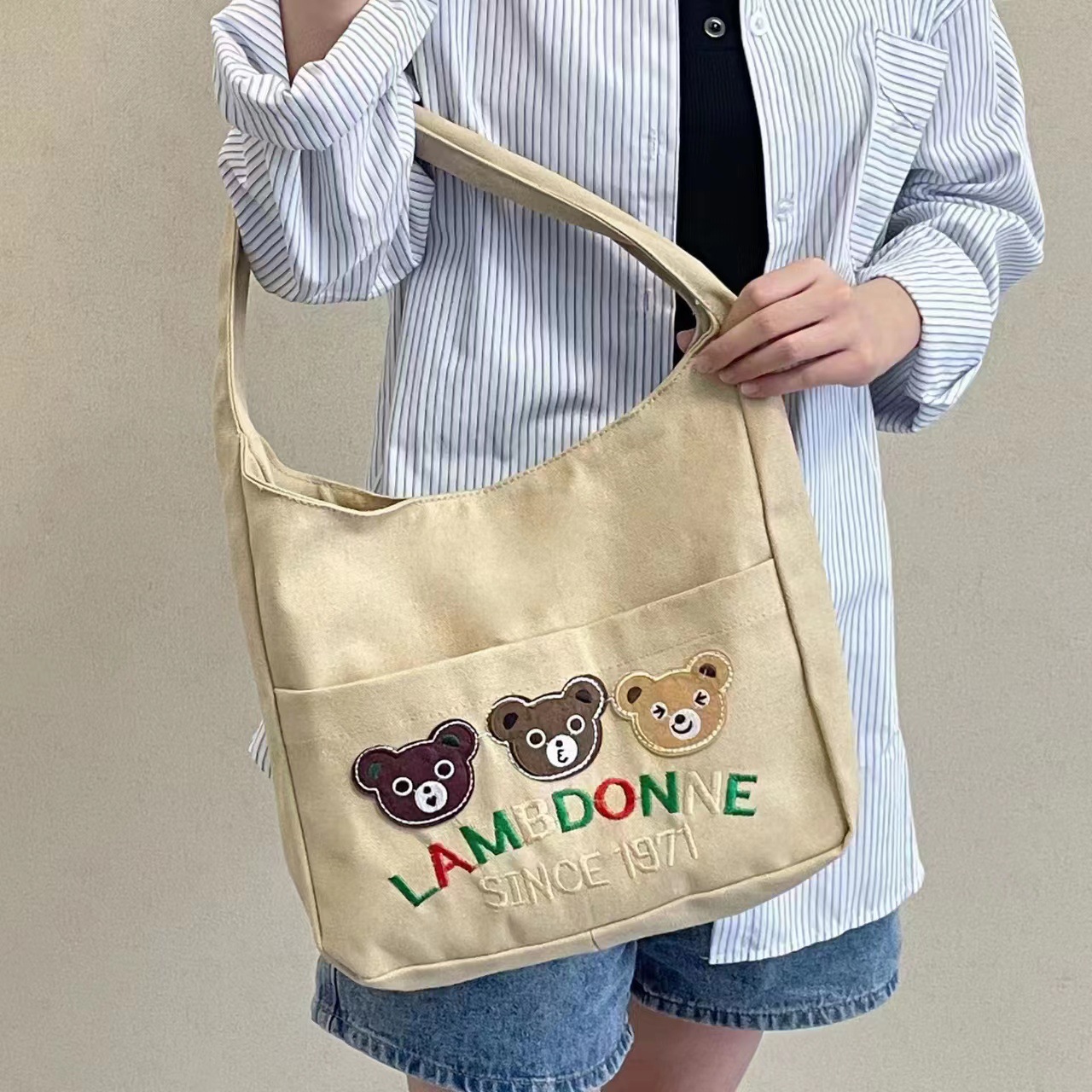 Travel canvas bag for women, single shoulder, 2023 new large-capacity student schoolbag, ins art Academy style cloth bag full figure