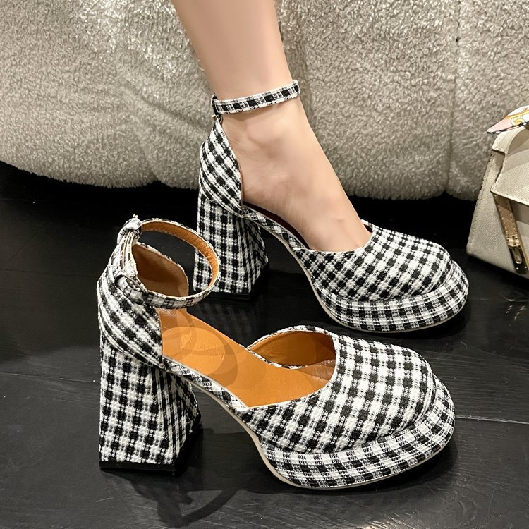 Mary Jane High-Heeled Shoes for Women 2026 New Spring and Summer Thick-Heeled Thick-Soled French Retro One-Strap Closed-Toe Hollow Shoes