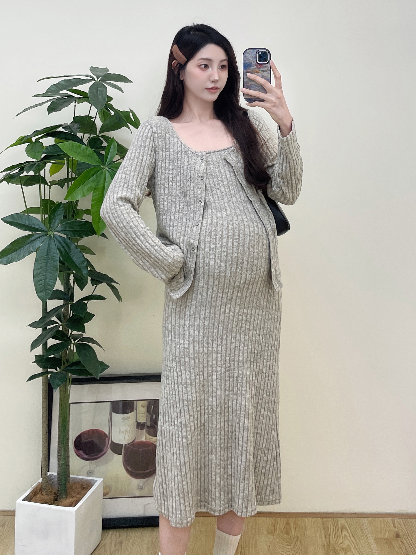 Vestido de maternidad 2024 otoño nuevo temperamento de moda, suave y suave, suelto y delgado, falda de tirantes, cárdigan pequeño image 6