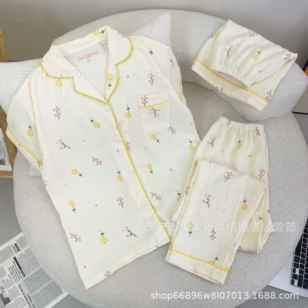 Hermosos pijamas de tela de rabu mujeres primavera y otoño verano nubes de algodón dulce mangas cortas pantalones cortos de tres piezas ropa para el hogar