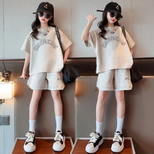 Girls and older children's summer sports suits  new fashionable girls letter T-shirt five-quarter pants Korean version two-piece set