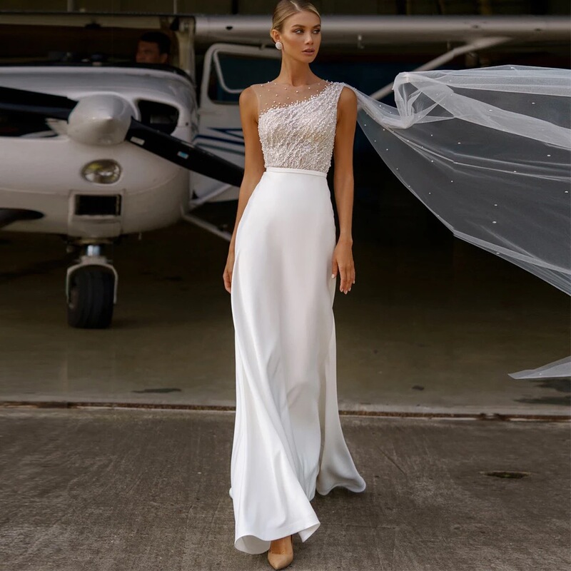 Minimalist foreign trade one-shoulder lace wedding dress with sheer sparkling rhinestone mesh, waist-cinching mermaid style, for an atmospheric outdoor bridal gown Minimalist foreign trade one-shoulder lace wedding dress with sheer sparkling rhinestone mesh, waist-cinching mermaid style, for an atmospheric outdoor bridal gown