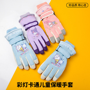 3-12�qС���д�ͯ�Ӻ������ˮ���L������ů��ѩ��ѩ�����׶���
