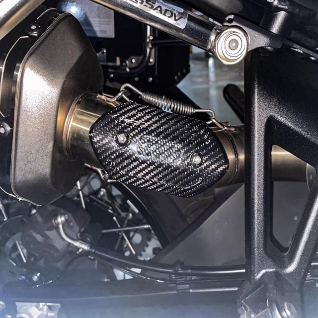 Motorcycle and Motorcycle Modified Accessories Exhaust Pipe Anti-scalding Cover Protective Cover Heat Insulation Board Shielding Cover Protective Shell Universal
