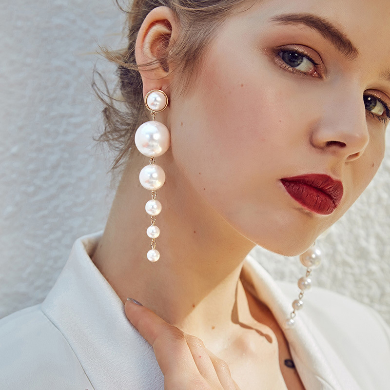 Fashion European and American French retro Pearl earrings creative simple size artificial Pearl long earrings wholesale