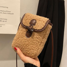跨境批发迷你羊羔绒包包女2024新款秋冬百搭手机包时尚轻便斜挎包