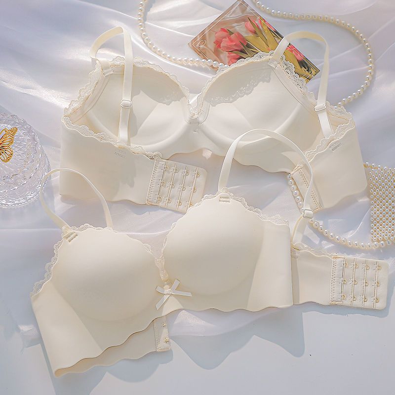 内衣女小胸聚拢收副乳防下垂无痕上托平胸专用加厚无钢圈文胸胸罩