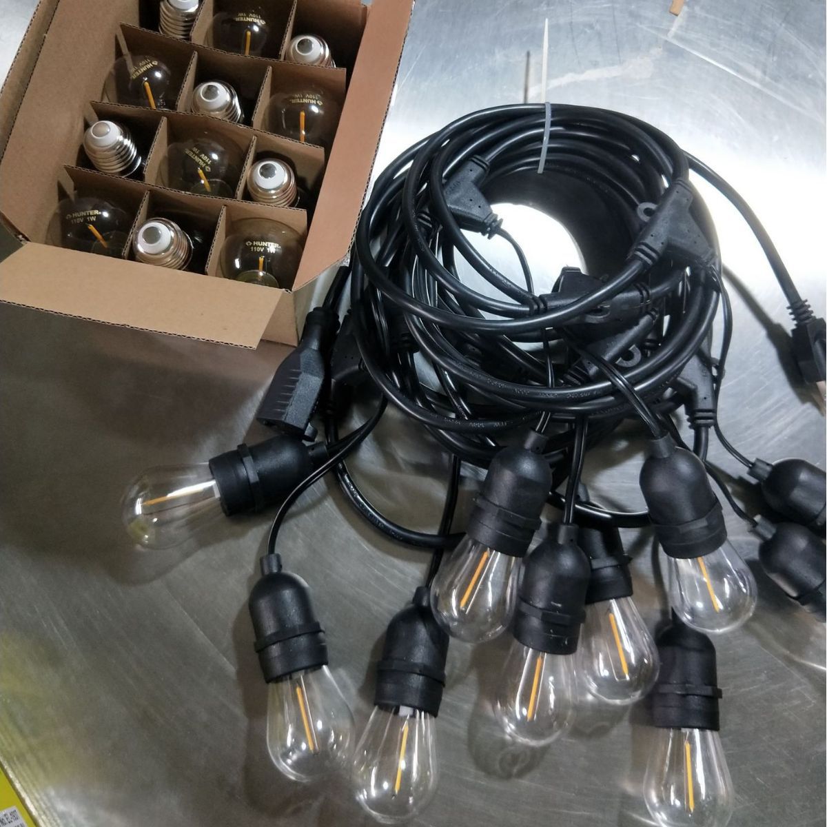 批发LED灯串 欧规e27户外防水灯串线 美标E26圣诞s14庭院装饰灯串