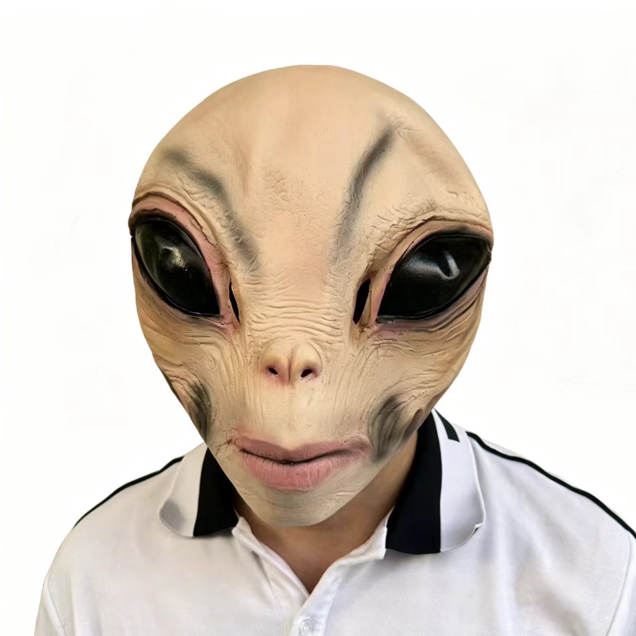 Nuevas llegadas - 02 Alienígena de ojos grandes