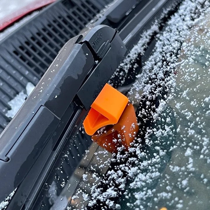 挡风玻璃雨刮器防刮防冻结器支撑器加厚汽车雨刮臂冰雪防护防冻器