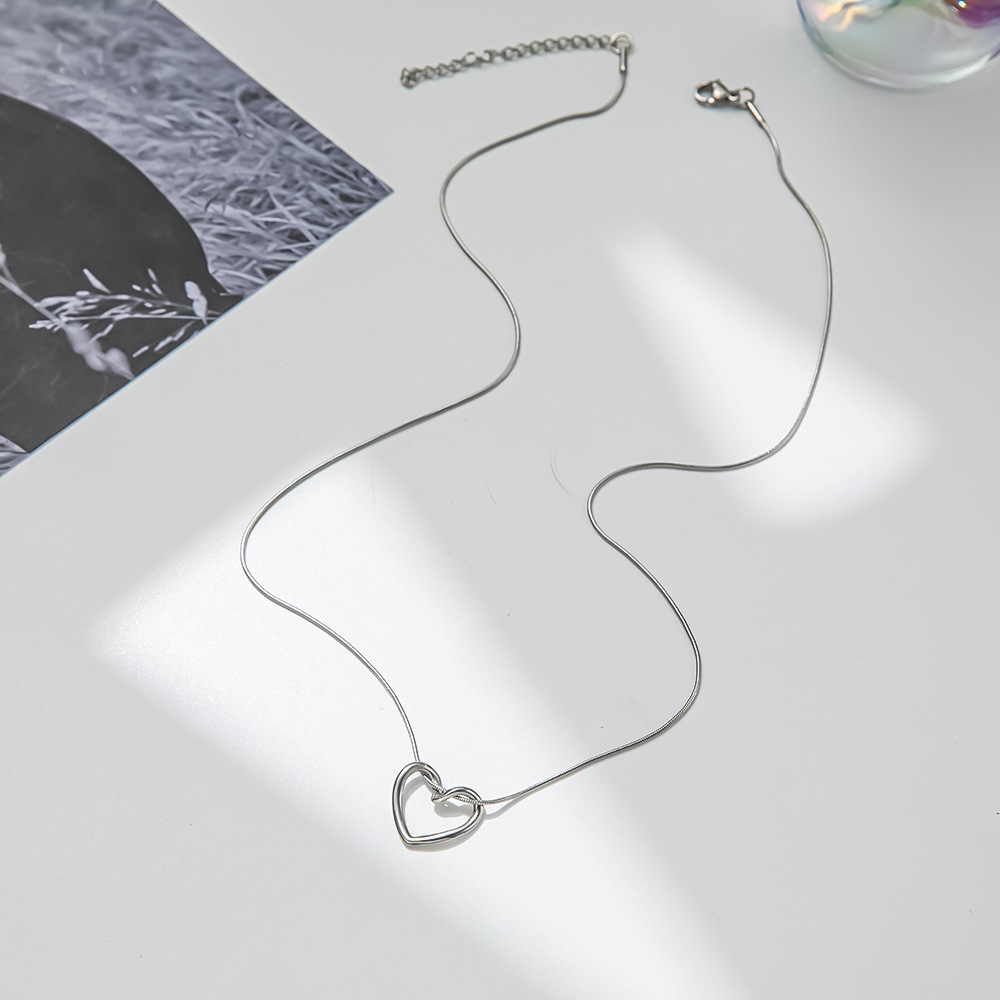 1 Piece Quantity Daily Occasion Fashion Heart Shape Titanium Steel Pendant Necklace 1 Piece