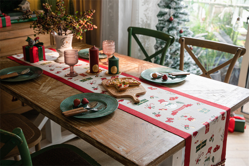 Christmas decoration arrangement polyester tassel table runner yarn-dyed jacquard snowman Christmas tree Christmas tablecloth_voghion.com