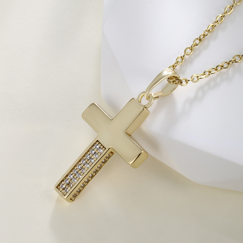 Collar con colgante de cruz de circón con micro incrustaciones de cobre Xuping Personalidad europea y americana Colgante de personaje de hip-hop Joyería al por mayor femenina