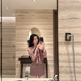 烟熏玫瑰粉柔光缎面蝴蝶结长袖衬衫女高级感小衫