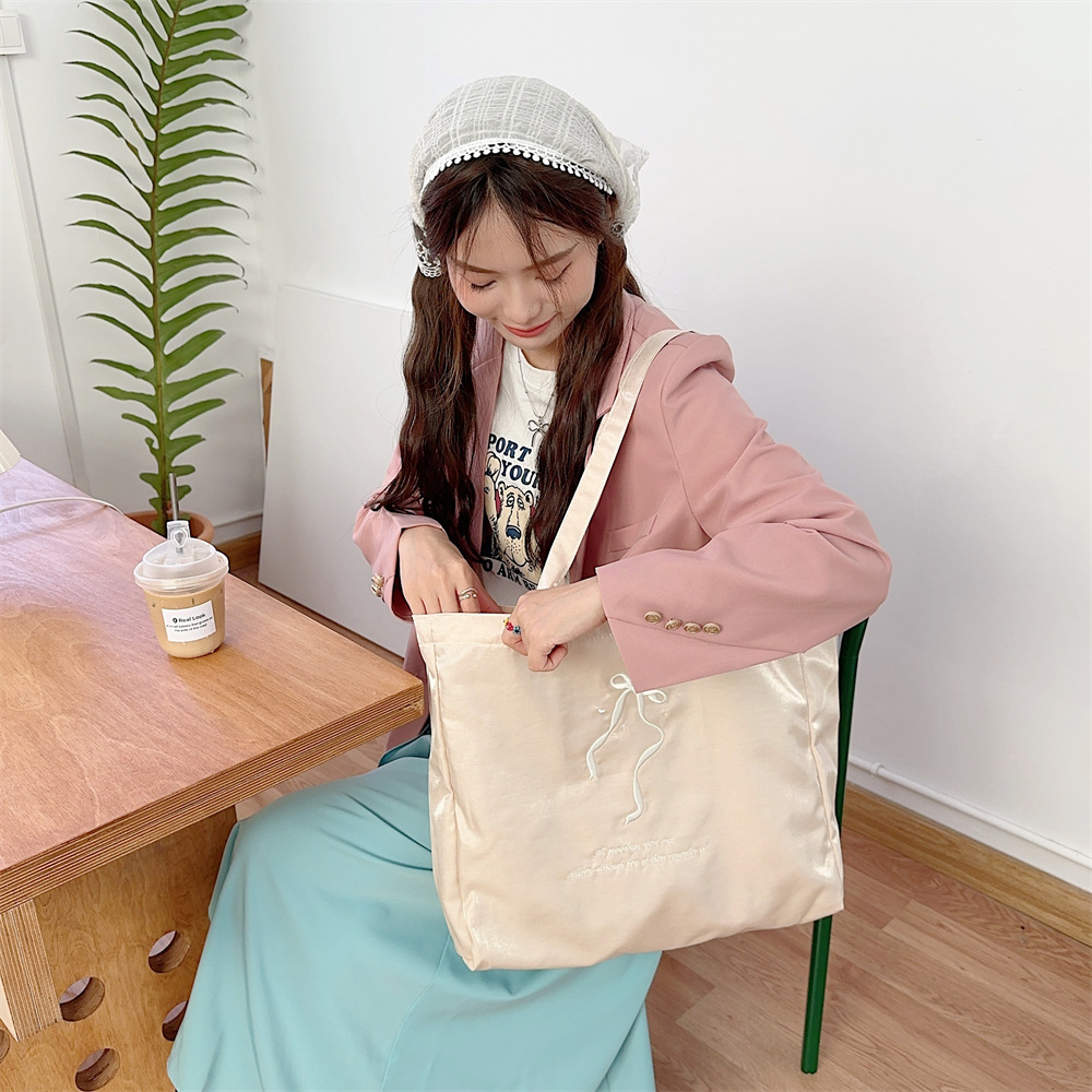 44284 large-capacity double-sided embroidered bow, sweet tote bag, single-shoulder cloth bag, canvas schoolbag for girls undefined