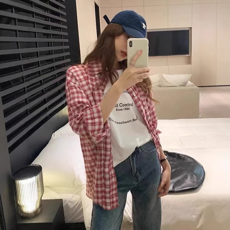 2026 Early Spring New Lan Style Red and White Plaid Long-Sleeve Shirt for Women, Loose Fit, Turn-Down Collar, Casual and Versatile
