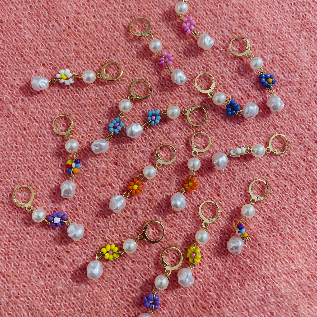 Boucles d'oreilles en forme de marguerite, perles de riz, fraîches et polyvalentes, de style minimaliste, imitant les perles, boucles d'oreilles en forme de fleur de niche_voghion.com