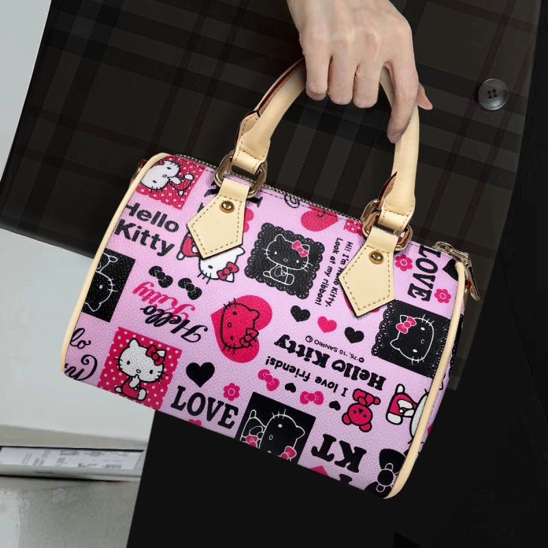 Сумка-бостон HelloKitty с сердечками женская
