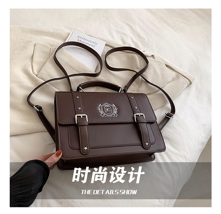 c时尚设计.jpg