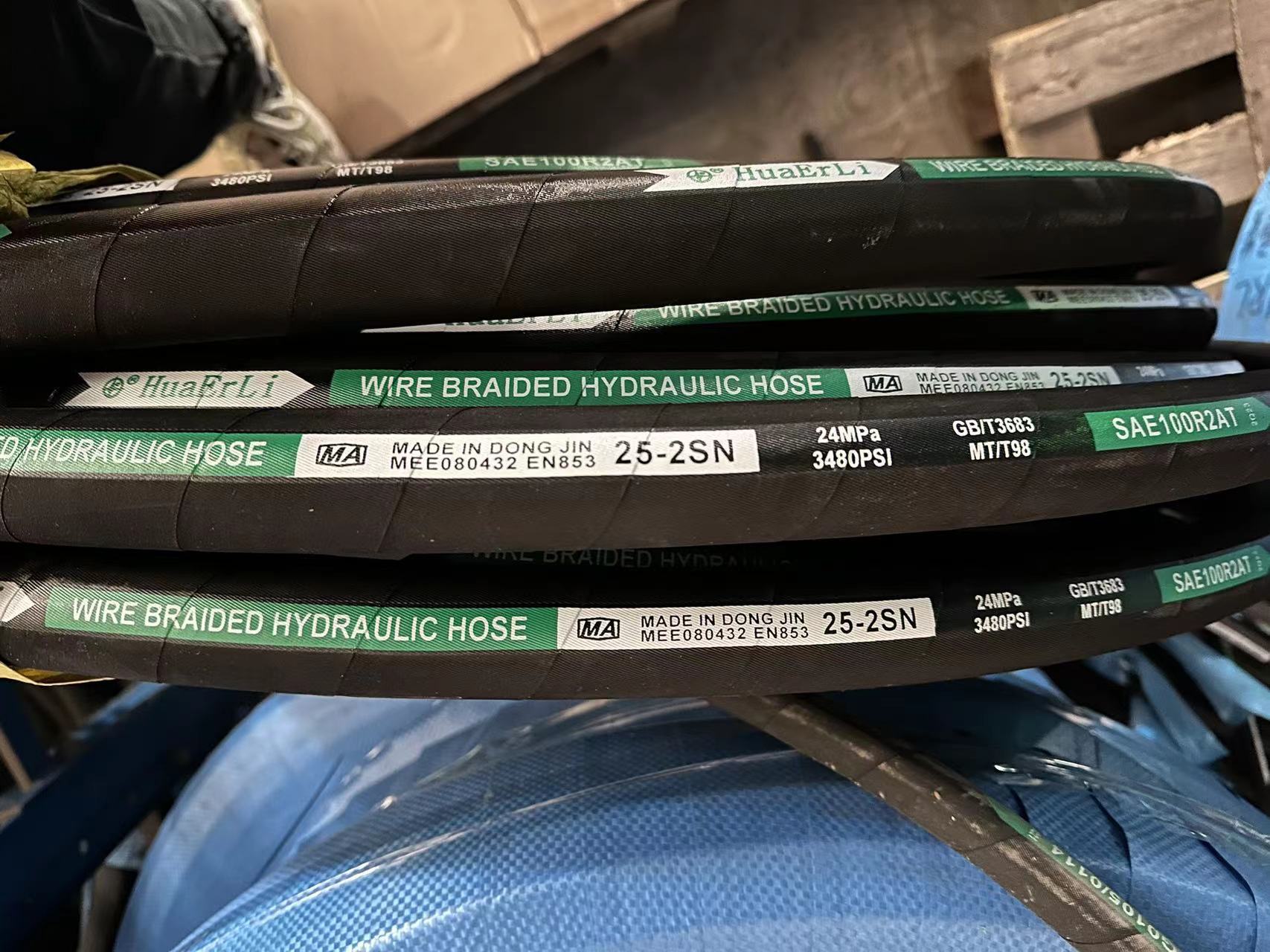 ������ѹ���ܳ���2��Һѹ��˿��SAE100R2AT ��ĥҺѹ��ѹ�͹��ܳ�