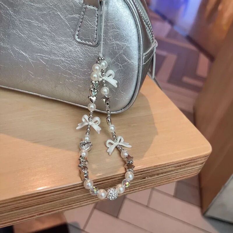 Original Ins-Style Internet Celebrity Pearl Chain Bead Phone Lanyard Ccd Camera Pendant Wrist Backpack Accessory Anti-Loss Strap Original Ins-Style Internet Celebrity Pearl Chain Bead Phone Lanyard Ccd Camera Pendant Wrist Backpack Accessory Anti-Loss Strap