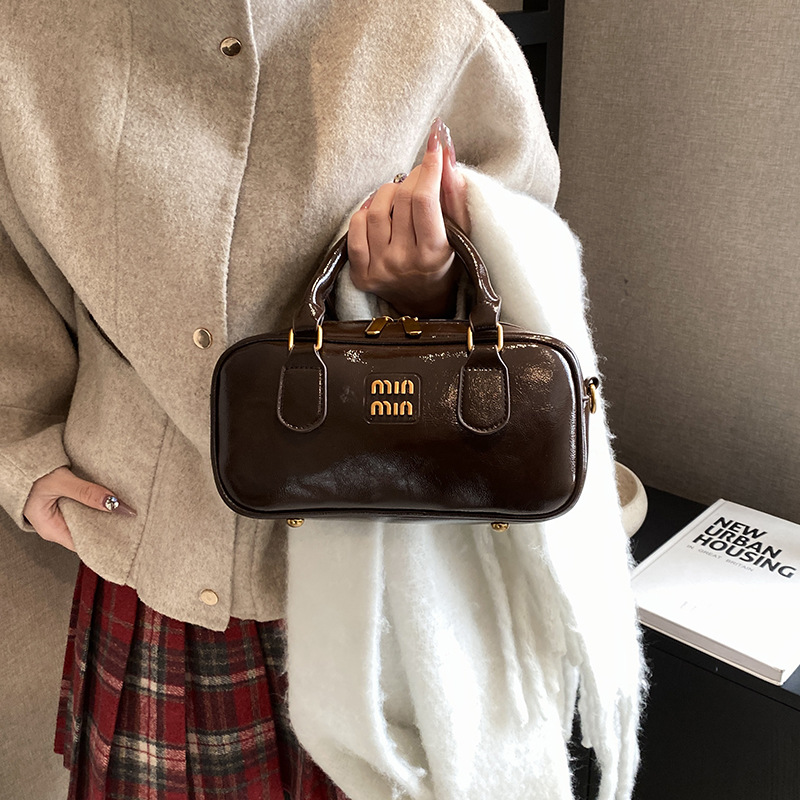 Oil Wax Leather Bowling Bag For Women, Korean Niche Designer Vintage Boston Handbag, Versatile Bowling Bag - Thumbnail 2