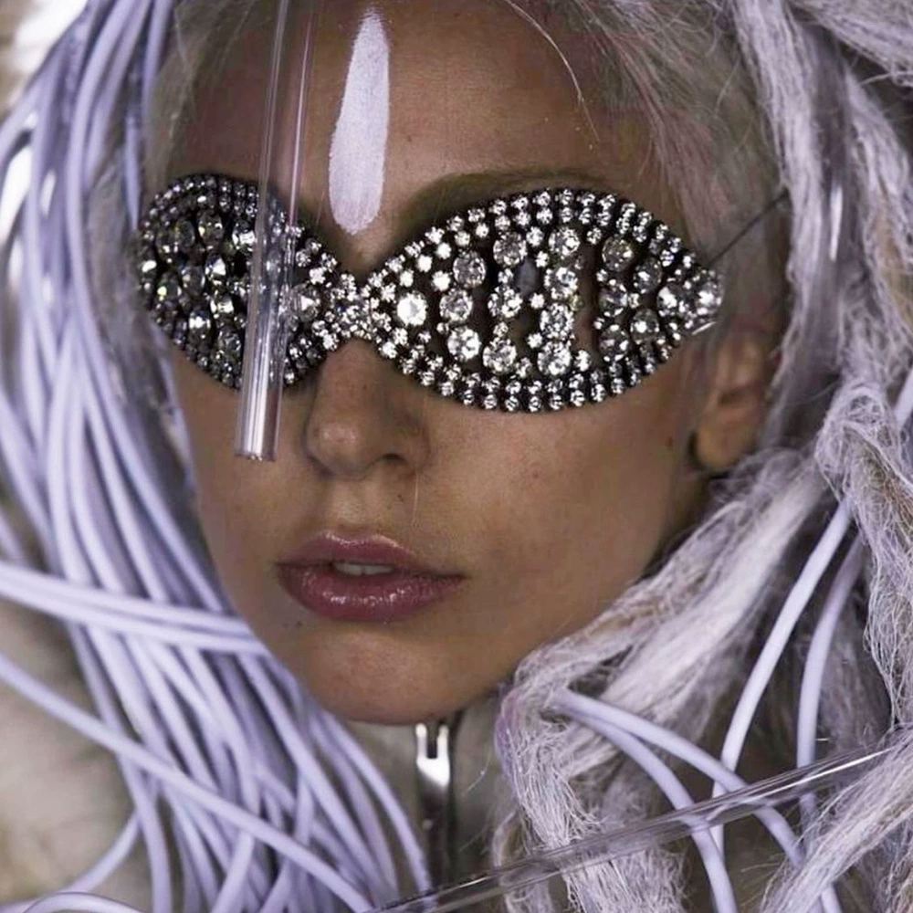 Модные оптовые оправы для очков со стразами и уникальным дизайном, декоративные оправы без линз, популярные аксессуары для вечеринок в уличном стиле.