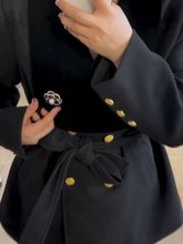 秋冬新款黑色呢子时尚保暖百搭显瘦山茶花短外套女国内一二线品牌