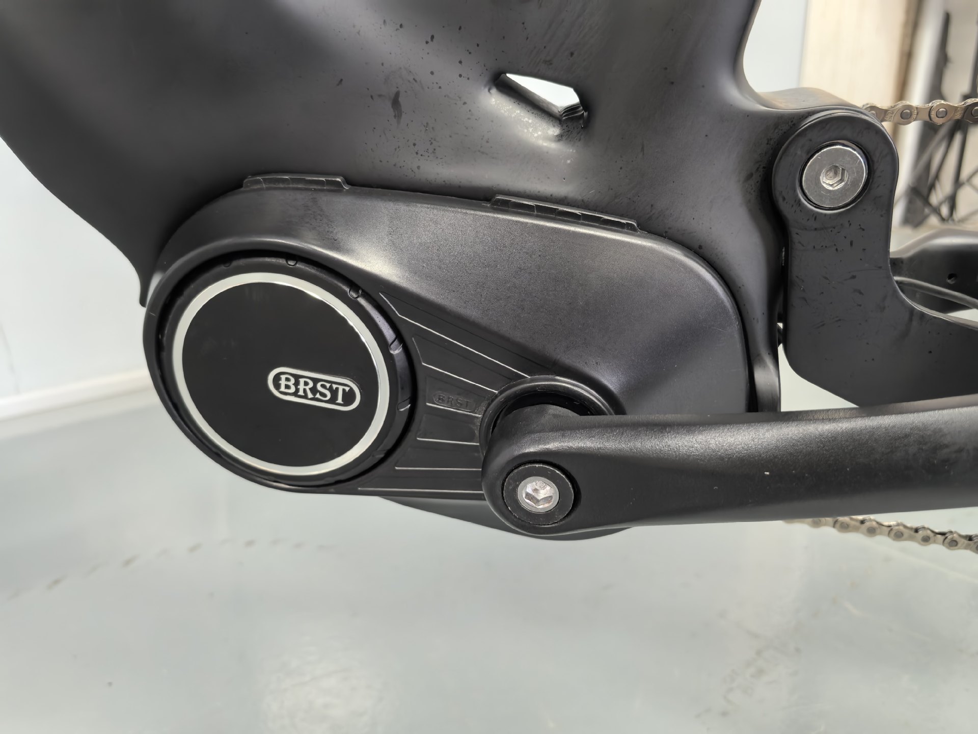 26 Wholesale Electric Mid-Mounted Bicycle Swordfish Double Shock Absorber