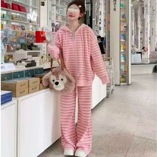 Комплект: полосатые брюки и худи-кардиган на молнии осень-зима