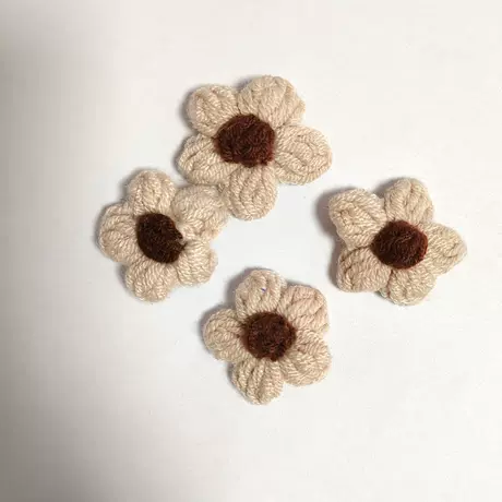 Small puff - brown heart