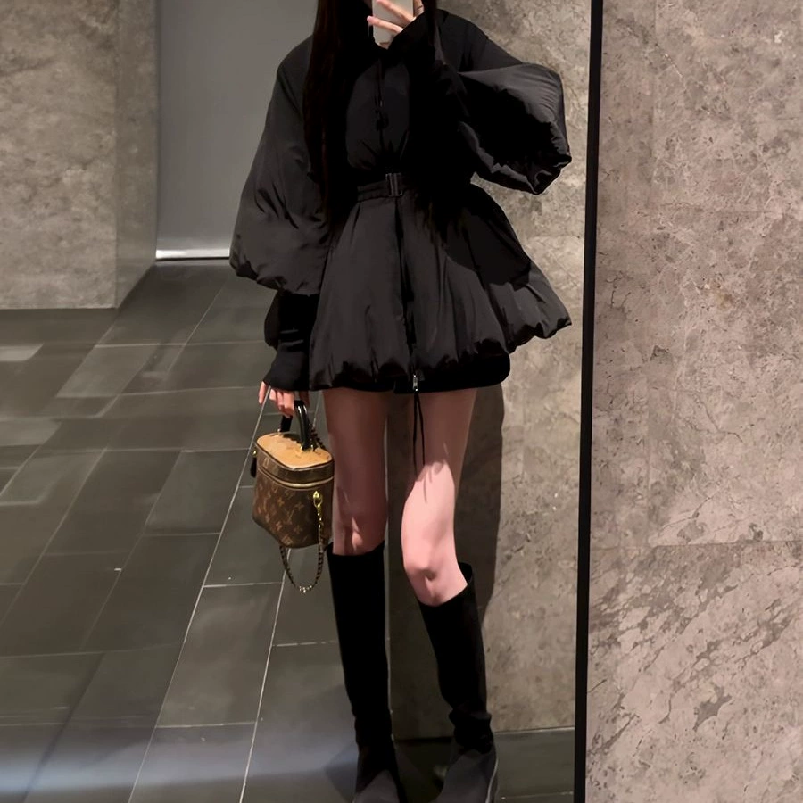 Пуховик, чёрный, модная утепляющая модель-фикcатор, стиль Шанель, с рукавом, высокого качества