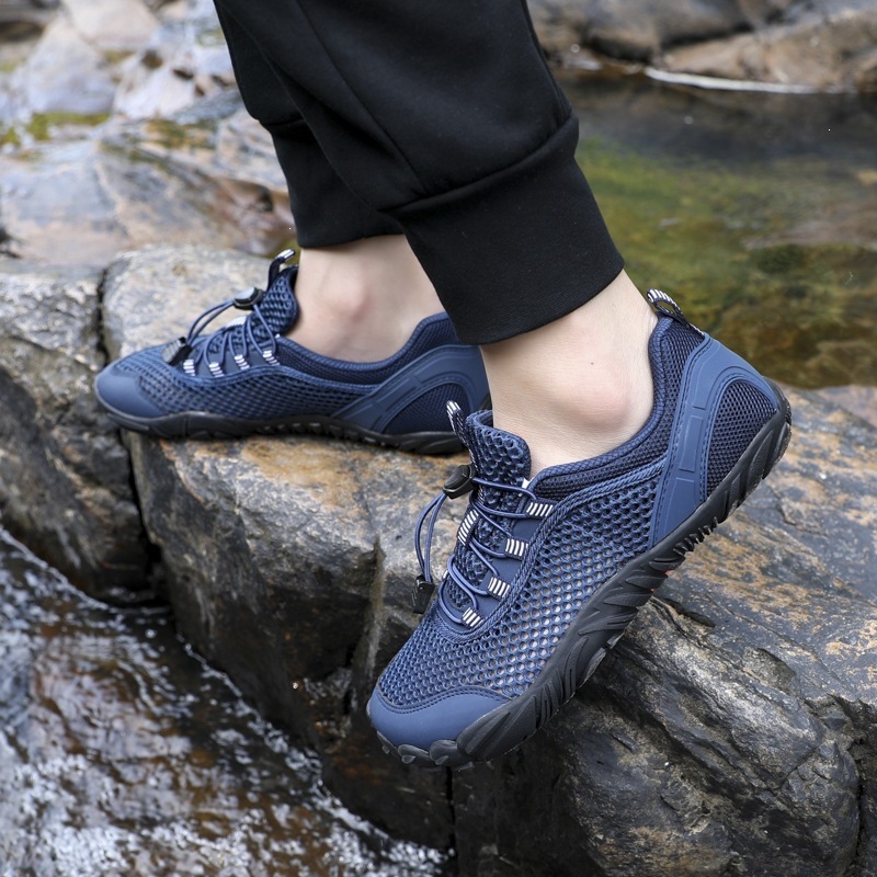 Cross-border outdoor hollow mesh amphibious shoes, lightweight and quick-drying, suitable for stream trekking, with non-slip and wear-resistant features, ideal for hiking, beach activities, and wading