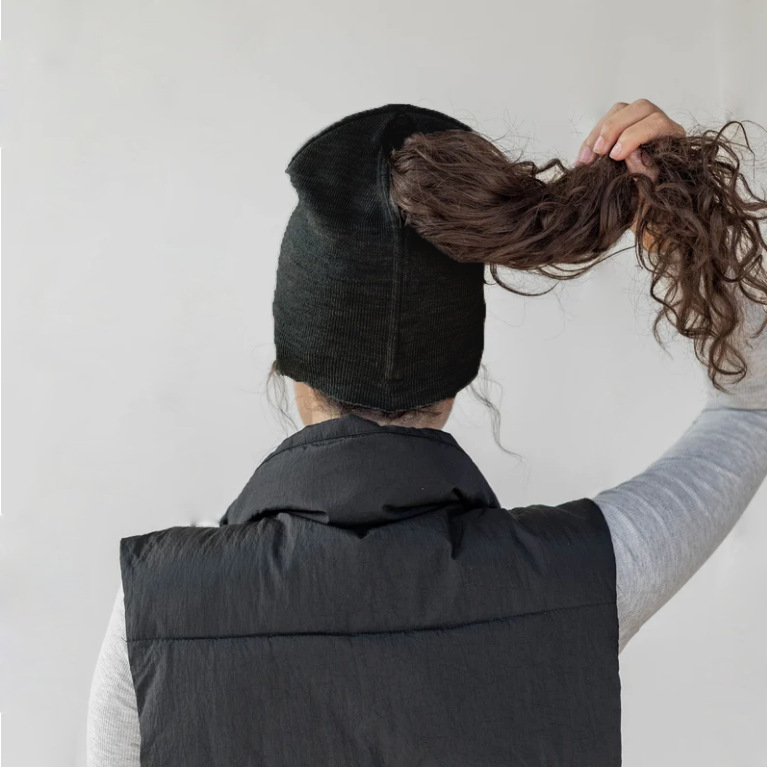 Cross-Border Magnetic Cap with Ponytail Opening, Knitted Sports Beanie, Pullover Hat, Women's Hat, Automatic Magnetic Cap, Lightweight