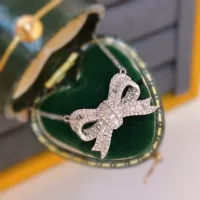 Shuibei оптовая продажа с фабрики 18K золото полное бриллиантовое ожерелье с бантом au750 Платина Бриллиантовая цепочка ключицы Женская Бриллиантовая 60 баллов