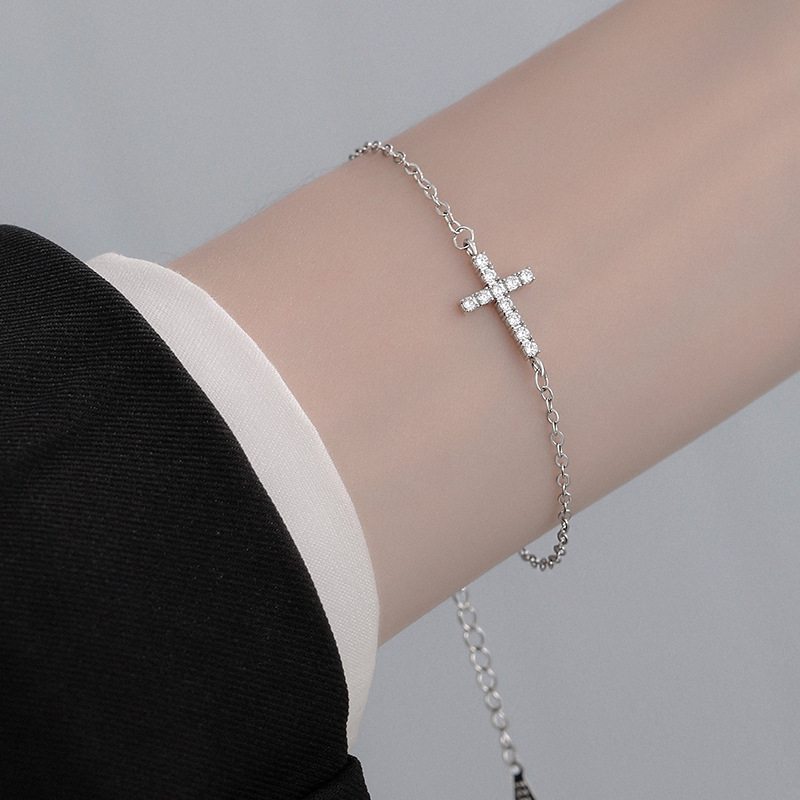 Stacked Cross Zircon Bracelets for Girls, Light Luxury, Niche and Exquisite Hand Accessories for Students and Besties, High-End and Cool